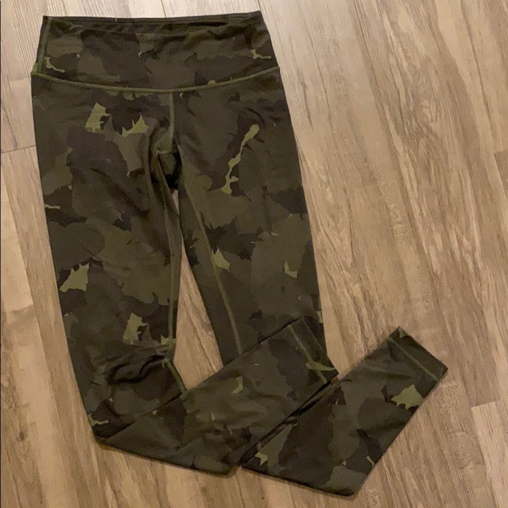 Lululemon camo leggings
